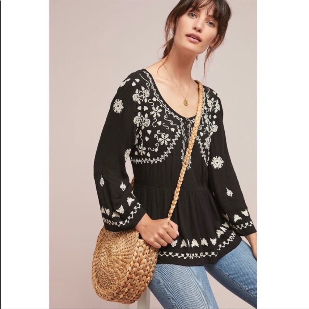 Anthropologie Meadow Rue Embroidered Blouse Medium M Black and White cream bell